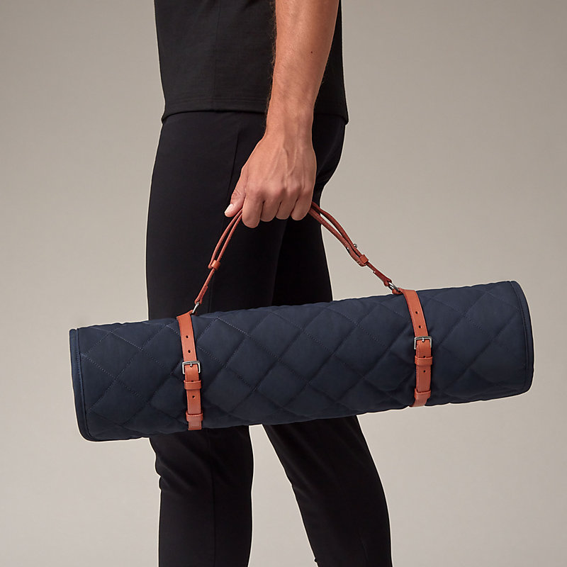 Reversible dog mat | Hermès USA